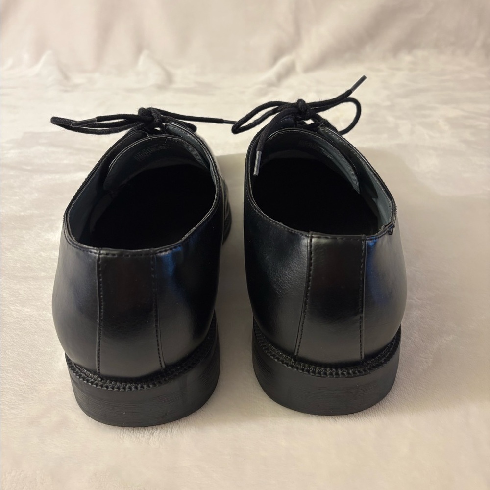 JF J.Ferrar Black Men's Oxfords - Picture 3 of 9